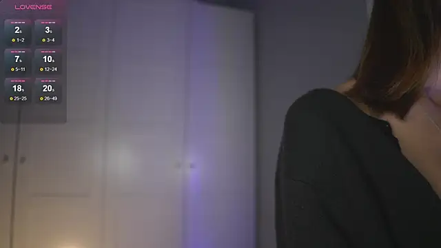 -JuicyMolly- online show from November 2025 02:39:02 PM