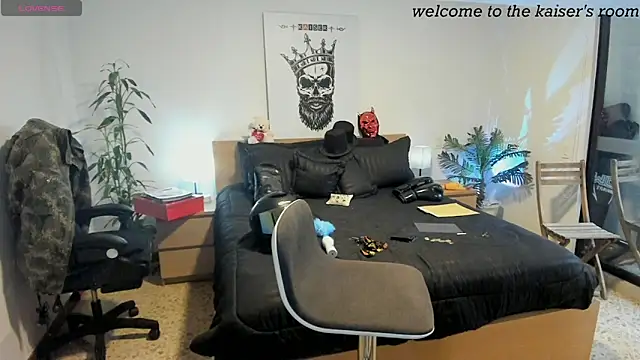 kaiser679  online show from March 2025 08:09:02 PM