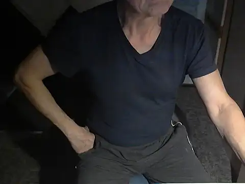 kiam471 online show from January 2025 08:54:01 PM