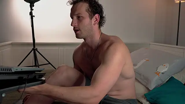 Snapshot of VIktorSecret chatting on August 2026 04:23:02 AM VIktorSecret online show from August 2026 04:23:02 AM