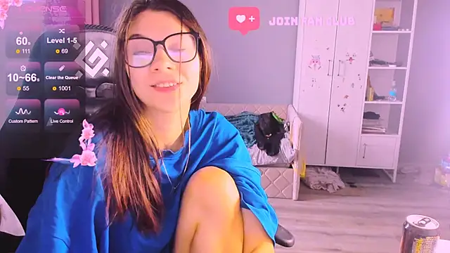 MollyLollipop online show from October 2025 07:10:02 AM