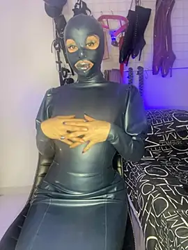 Snapshot of mylatexpleasure chatting on August 2026 07:35:01 PM mylatexpleasure online show from August 2026 07:35:01 PM