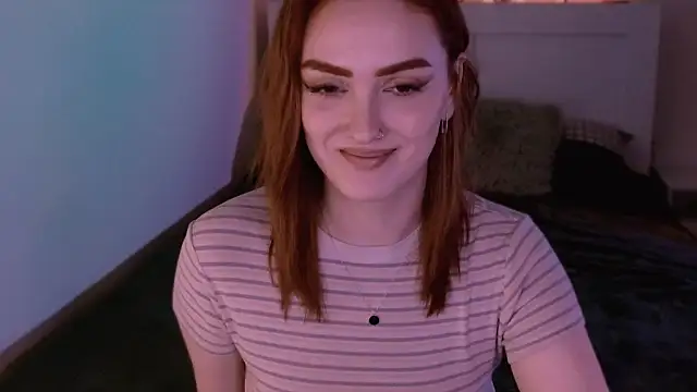 Snapshot of LilyFarey chatting on December 2024 05:51:02 PM LilyFarey online show from December 2024 05:51:02 PM