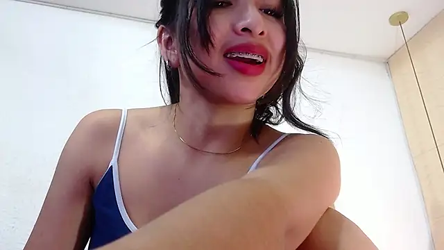 Snapshot of Sweet_baby_hellen chatting on January 2025 10:06:02 AM Sweet baby hellen online show from January 2025 10:06:02 AM