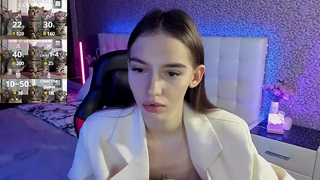 SophieCatty online show from March 2025 10:49:01 AM