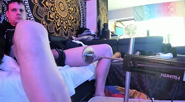 Snapshot of slankecrosdresser chatting on January 2025 11:17:01 AM slankecrosdresser online show from January 2025 11:17:01 AM