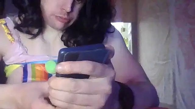 Snapshot of slankecrosdresser chatting on February 2025 02:48:01 PM slankecrosdresser online show from February 2025 02:48:01 PM