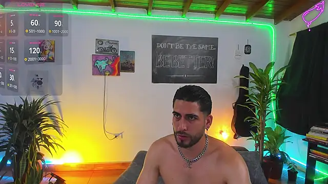 RyanCarter  online show from October 2025 12:32:01 AM