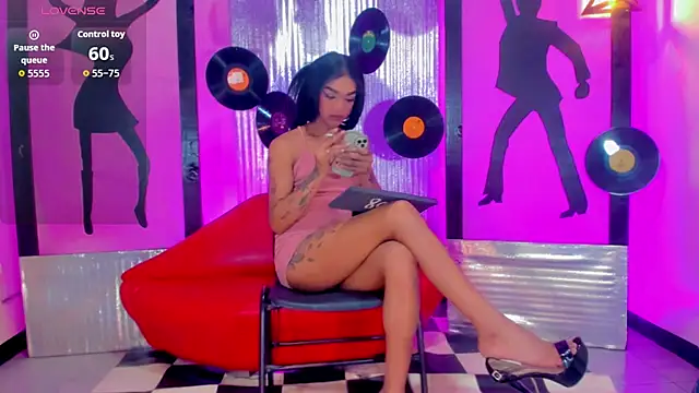 nickyminach  online show from September 2025 07:25:02 PM