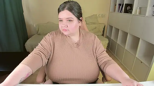 PlumPie online show from October 2025 09:41:02 AM