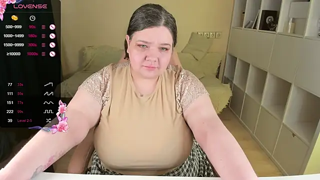 PlumPie online show from October 2025 11:32:02 AM