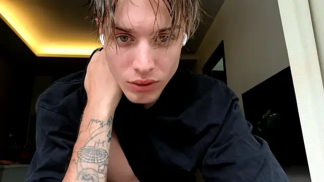 Cryptikov online show from November 2025 04:55:01 AM