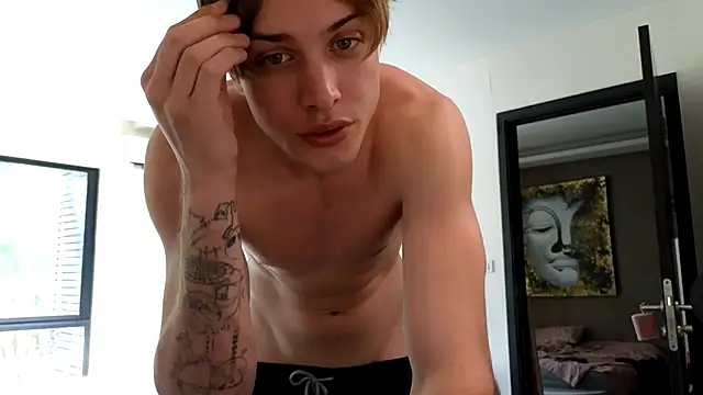 Cryptikov online show from December 2025 04:43:02 AM