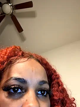 Snapshot of Cloutchasercrystall chatting on October 2025 03:04:02 AM Cloutchasercrystall online show from October 2025 03:04:02 AM