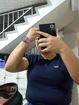 LizzRouse online show from October 2025 12:28:02 PM