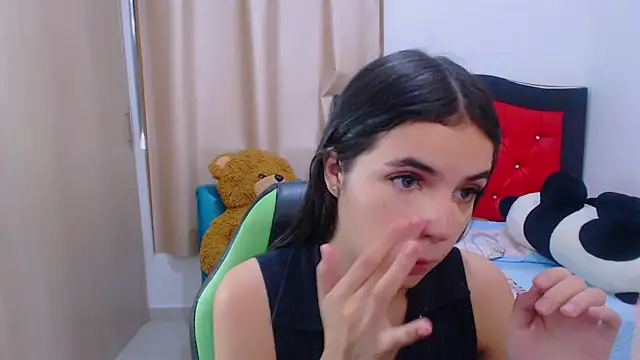 Snapshot of _elenna chatting on January 2025 05:32:01 PM elenna online show from January 2025 05:32:01 PM