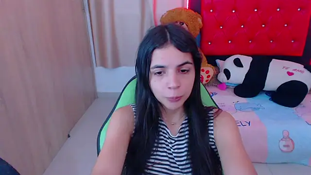 Snapshot of _elenna chatting on February 2025 05:37:01 PM elenna online show from February 2025 05:37:01 PM