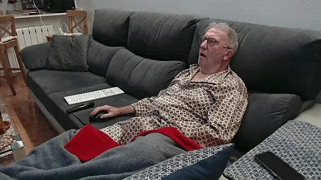 Nudelschwanz online show from February 2026 06:55:02 PM