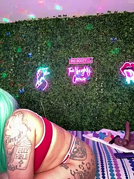 Snapshot of ThickAssRena chatting on February 2026 08:19:01 AM ThickAssRena online show from February 2026 08:19:01 AM