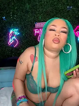 Snapshot of ThickAssRena chatting on February 2026 08:01:02 AM ThickAssRena online show from February 2026 08:01:02 AM