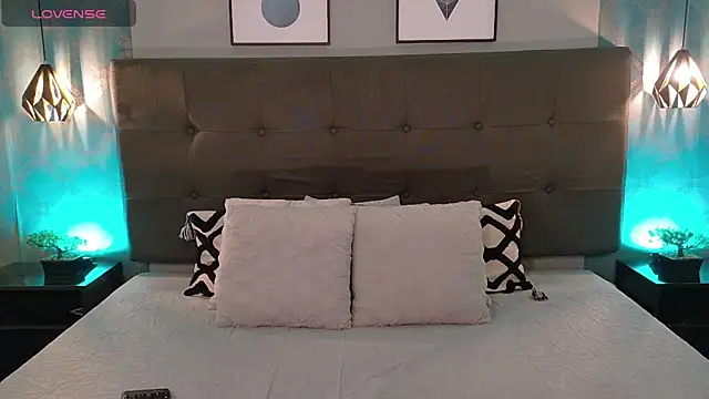 Madisonsmiith online show from February 2025 09:41:02 PM