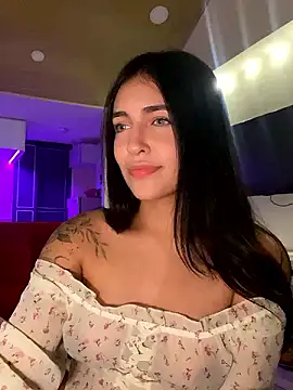 Snapshot of DaphneUwu chatting on December 2024 01:58:01 AM DaphneUwu online show from December 2024 01:58:01 AM