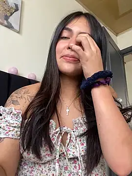 Snapshot of DaphneUwu chatting on March 2025 05:49:01 PM DaphneUwu online show from March 2025 05:49:01 PM