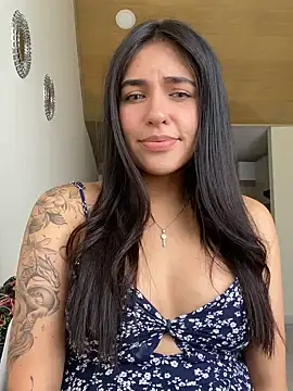 Snapshot of DaphneUwu chatting on March 2025 03:47:02 PM DaphneUwu online show from March 2025 03:47:02 PM