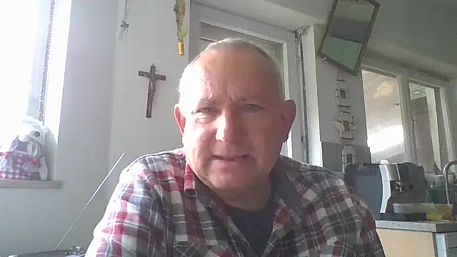 Snapshot of jeanlulu chatting on October 2025 08:37:01 AM jeanlulu online show from October 2025 08:37:01 AM