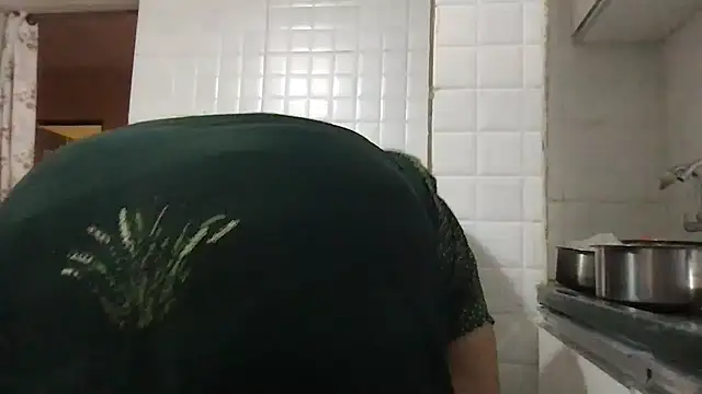 Riyasingh9 online show from December 2024 05:04:02 AM