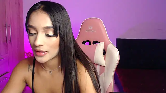 GiltRosebush online show from December 2024 08:18:01 PM