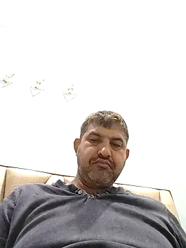 Amandev7 online show from April 2026 01:52:02 AM