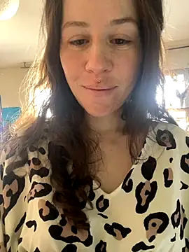 SuzieWanKenobi online show from December 2025 11:41:02 AM