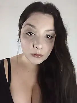 Snapshot of -m00n- chatting on August 2026 08:58:01 PM -m00n- online show from August 2026 08:58:01 PM
