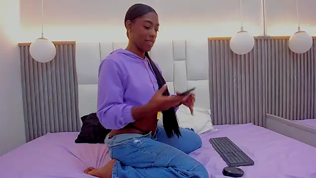 Snapshot of tyra_jackson chatting on September 2025 12:08:02 PM tyra jackson online show from September 2025 12:08:02 PM