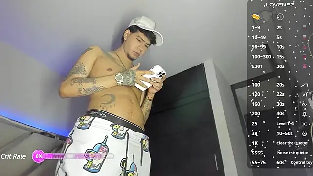 Snapshot of zack_isaac777 chatting on March 2025 09:09:02 PM zack isaac777 online show from March 2025 09:09:02 PM