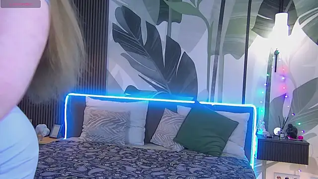 RubyValen online show from January 2025 01:05:02 AM