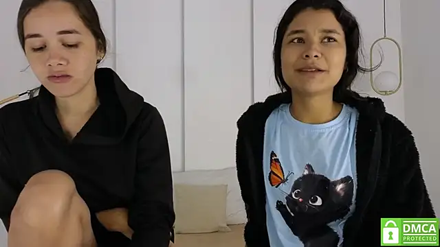 sexychanell 18 online show from November 2025 01:22:01 PM