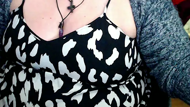 Snapshot of mayasmith chatting on February 2026 07:10:02 PM mayasmith online show from February 2026 07:10:02 PM