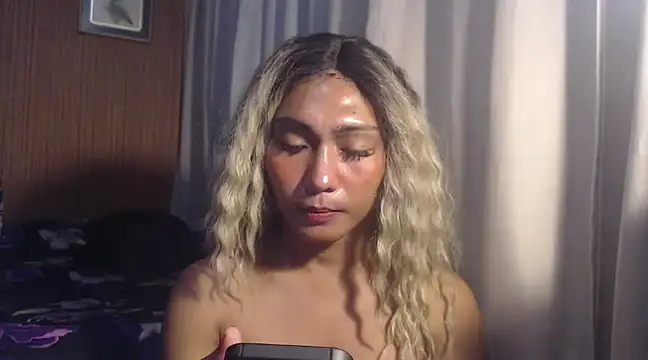 Snapshot of Topangel69 chatting on February 2025 03:20:01 PM Topangel69 online show from February 2025 03:20:01 PM