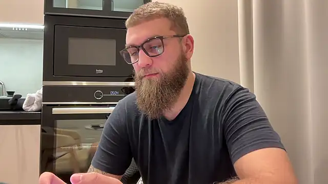 Bear bear  online show from November 2025 11:43:02 AM