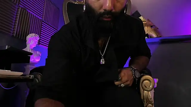 BeardAndrew online show from October 2025 06:12:01 AM