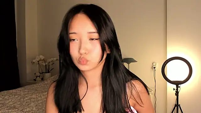 julias tapes online show from March 2025 08:40:01 PM
