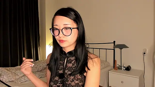 julias tapes online show from March 2025 08:48:02 PM