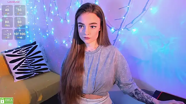 xwiuiwx online show from February 2025 07:07:01 PM