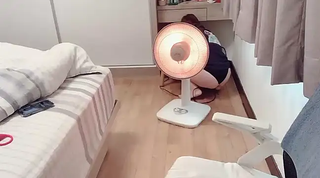 Snapshot of tw_yaya chatting on December 2024 01:43:01 AM tw yaya online show from December 2024 01:43:01 AM