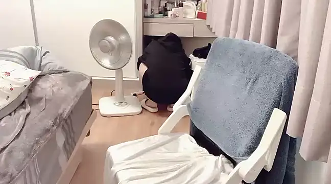 Snapshot of tw_yaya chatting on February 2025 07:30:02 AM tw yaya online show from February 2025 07:30:02 AM