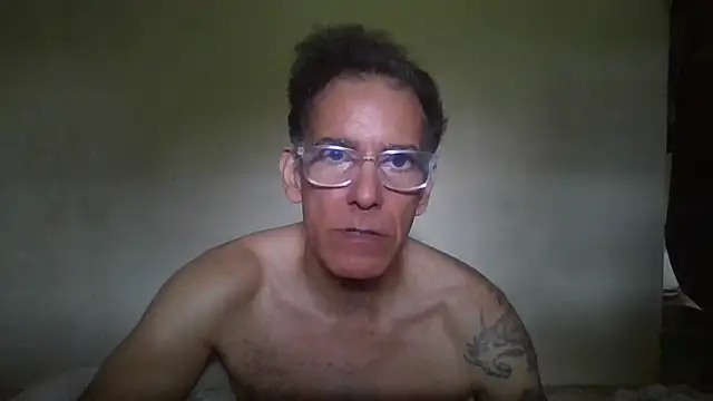 Snapshot of CaptainFox chatting on July 2026 05:04:01 PM CaptainFox online show from July 2026 05:04:01 PM