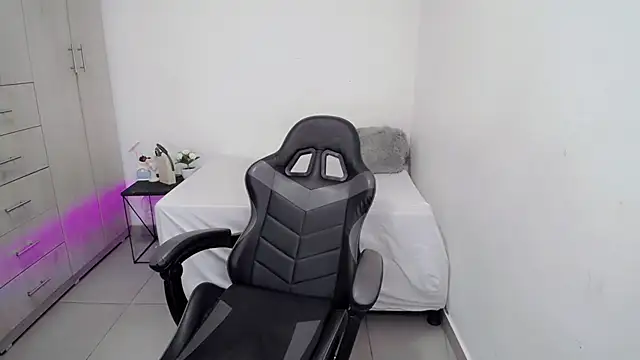 Youlittlepervertt  online show from January 2026 03:53:01 AM