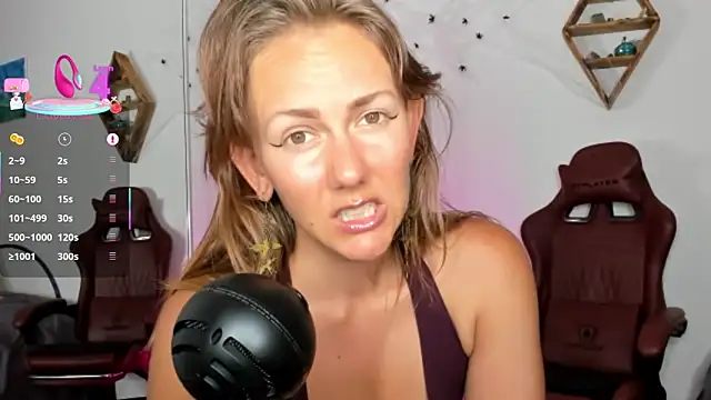 Snapshot of jasminedaze888 chatting on October 2025 10:23:02 PM jasminedaze888 online show from October 2025 10:23:02 PM